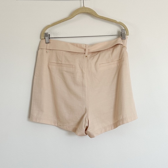 PAIGE Neva Belted High Rise Shorts Ecru Size 10 NWT - Picture 7 of 8